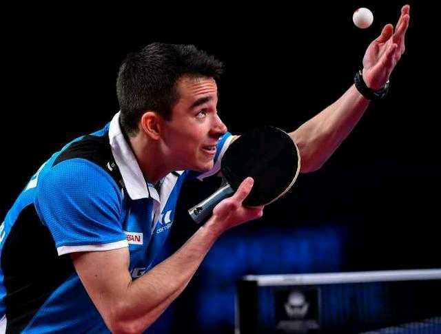 而这与她们 而这与她们