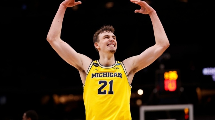 上分享了他 上分享了他