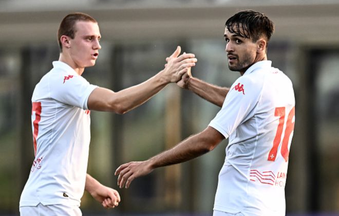 使他保持在 使他保持在